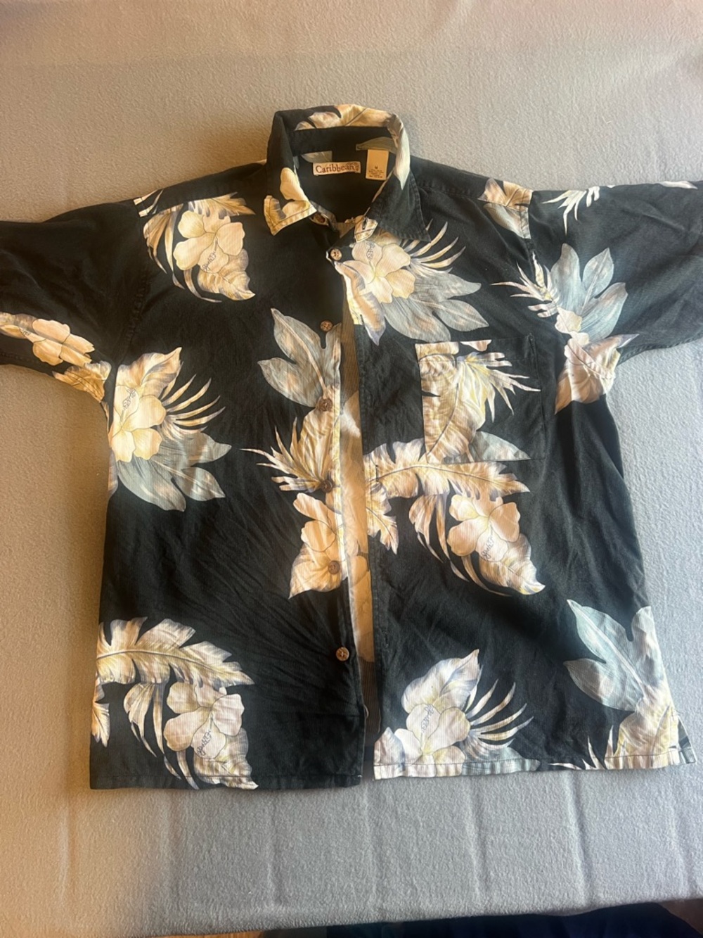 Caribbean-Style Black Floral Short-Sleeve Shirt